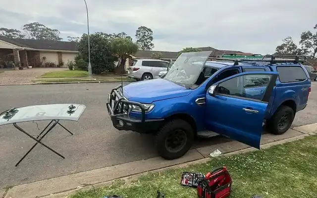Windscreen Replacement - Front windscreen replacement with quality OEM-equivalent and aftermarket glass in Sydney